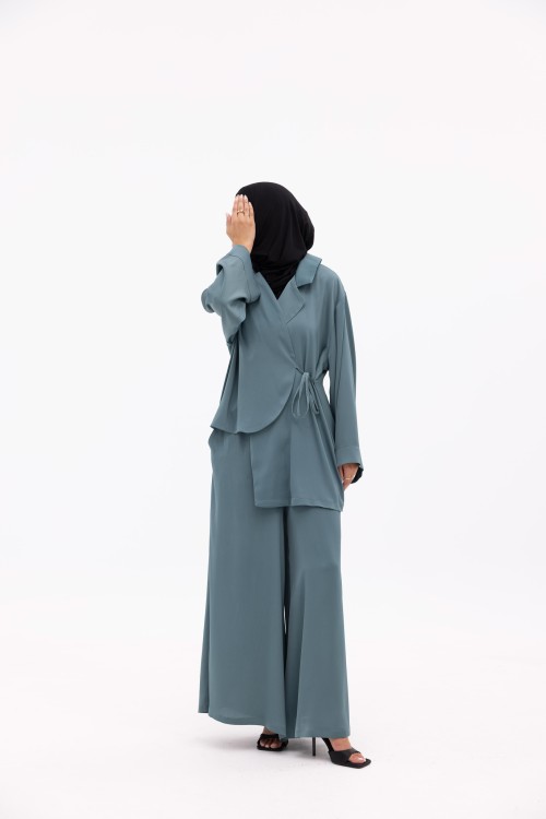 Ensemble Ona blue