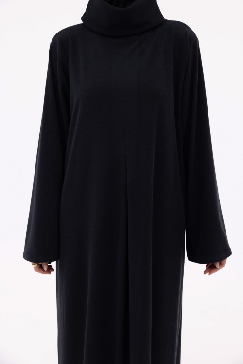 Robe Kim winter noir