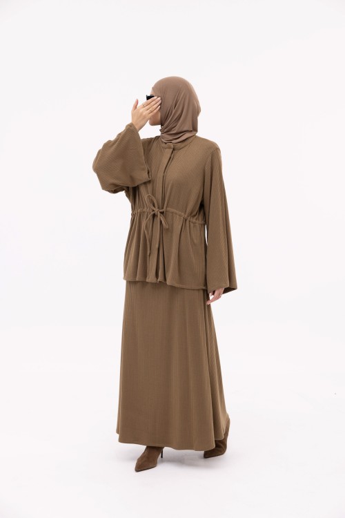 Ensemble Nina ocre