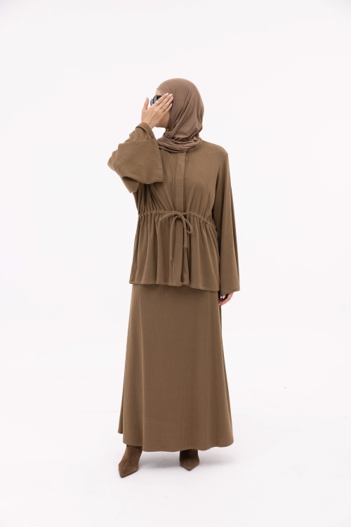 Ensemble Nina ocre
