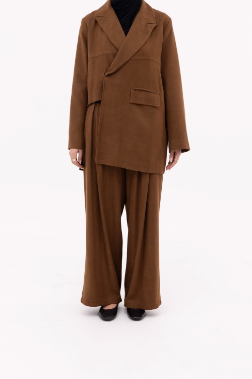 Ensemble Izza Winter camel