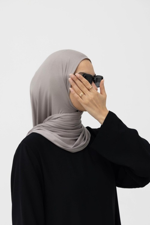 x  Hijab gris