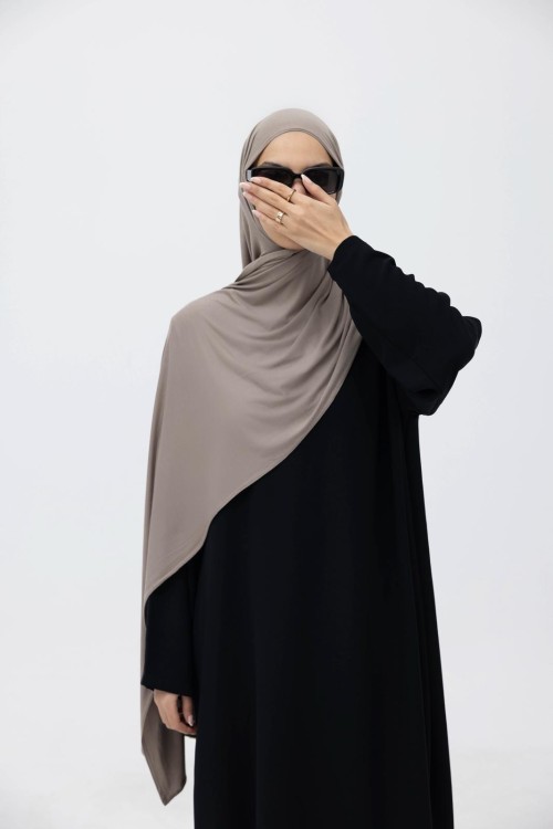 x Hijab greige