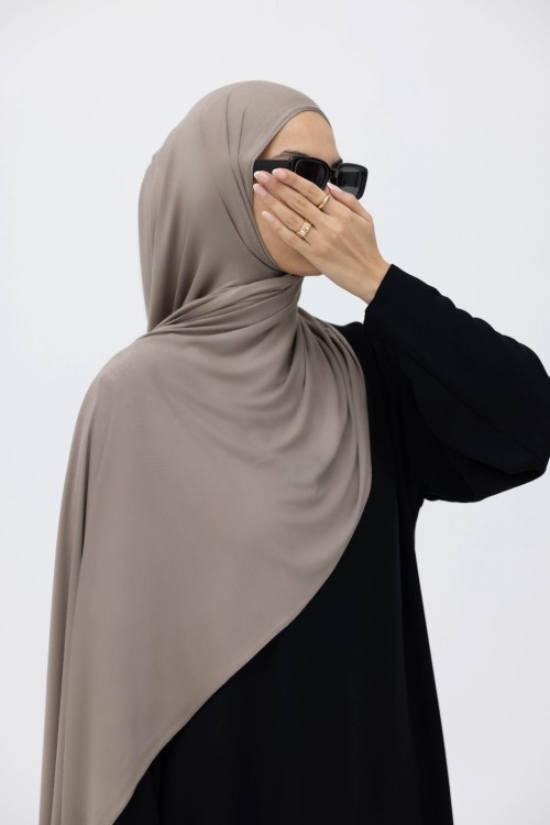 x Hijab greige