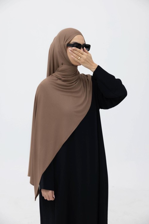 x  Hijab mocha