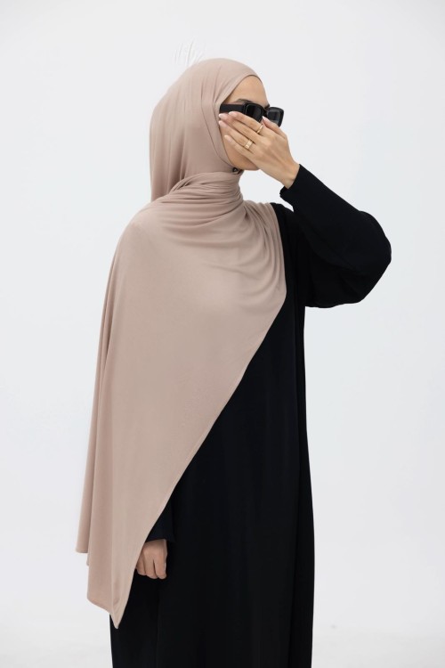x Hijab beige