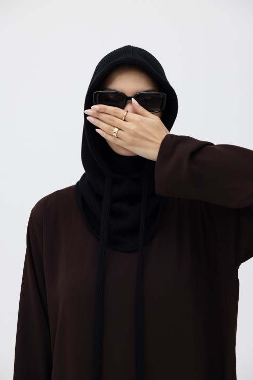 x  Cagoule en maille côtelée noir