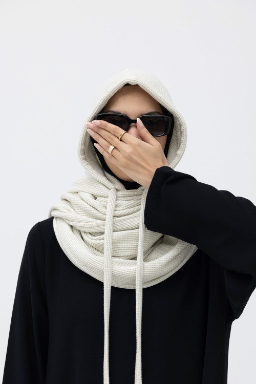 x Cagoule en maille côtelée creme