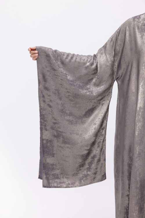 Robe Sana Shiny Brown