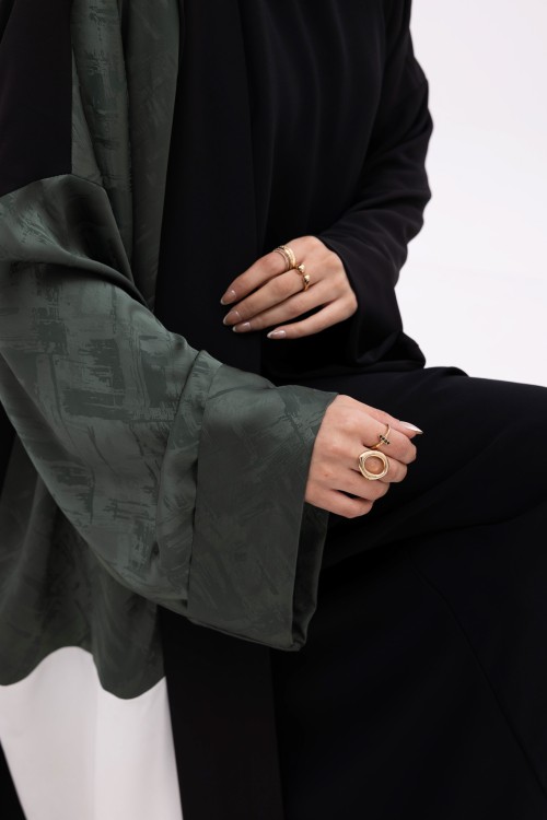 Abaya Ryhna Noir & emeraude