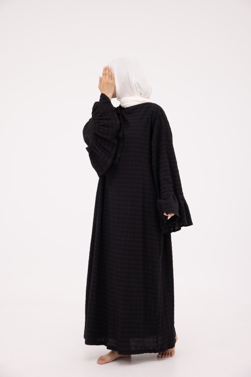 Robe Sayda en Lin noir