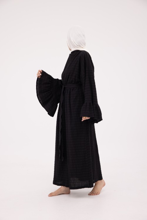 Robe Sayda en Lin noir