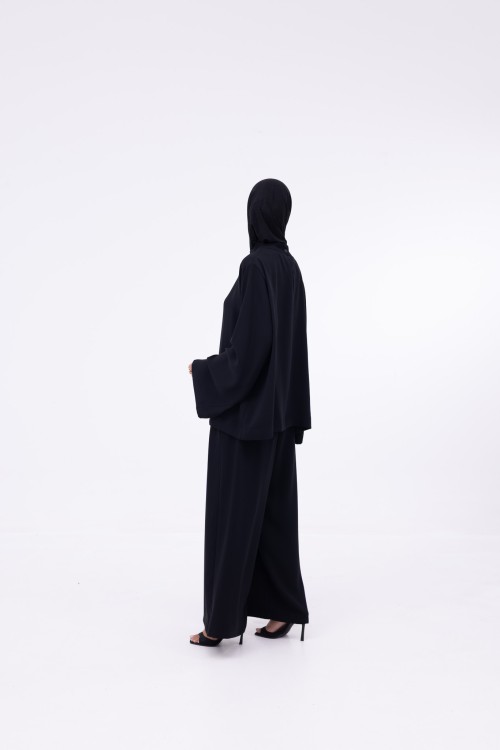 Ensemble Daily noir