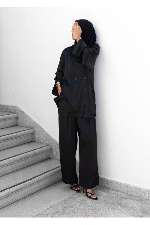 Ensemble Carmen noir satiné