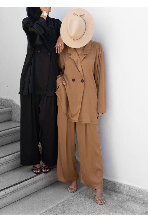 Ensemble Carmen caramel satiné