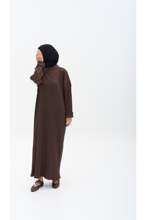 Robe côtelée marron