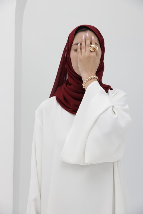 Hijab burgundy