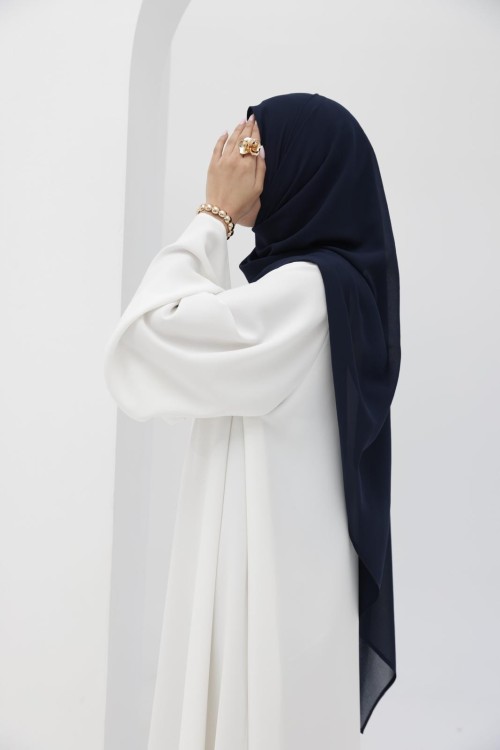 Hijab bleu nuit