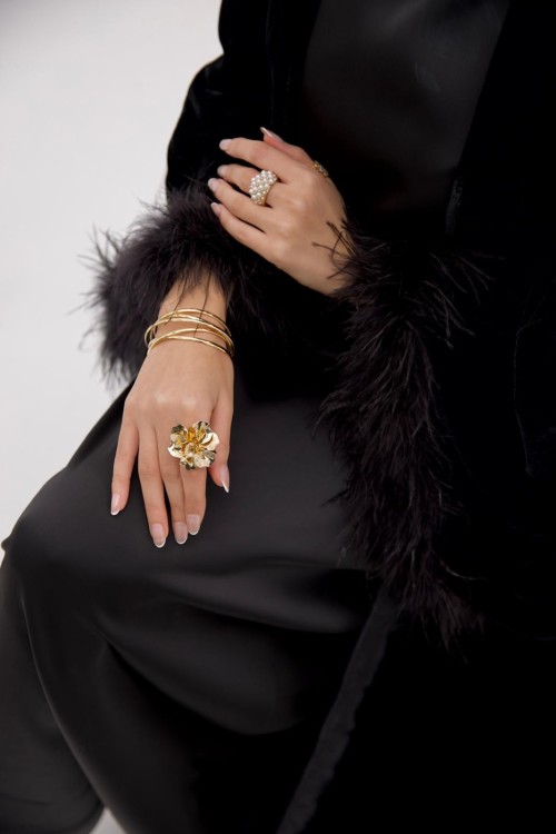 Abaya Pluma