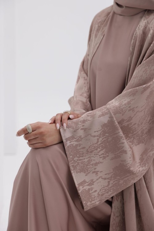 Abaya Amna nude 8