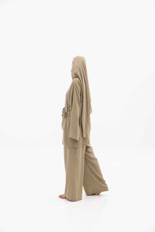 Ensemble Julia taupe