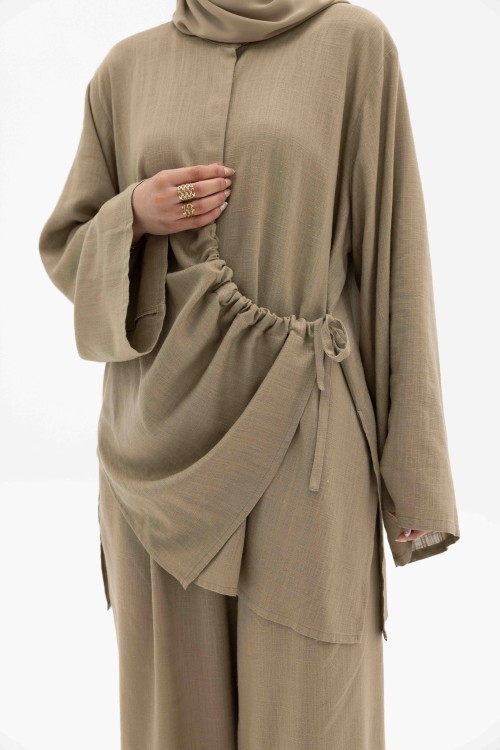 Ensemble Julia taupe