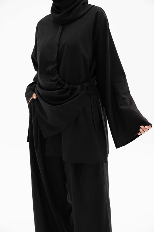 Ensemble Julia noir
